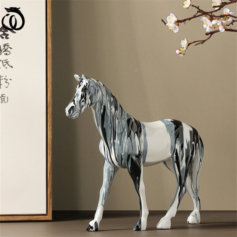 statue cheval coloré