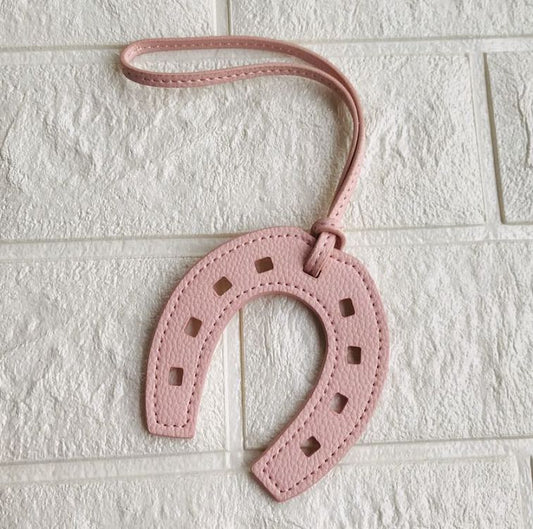 Porte clé fer à cheval en cuir