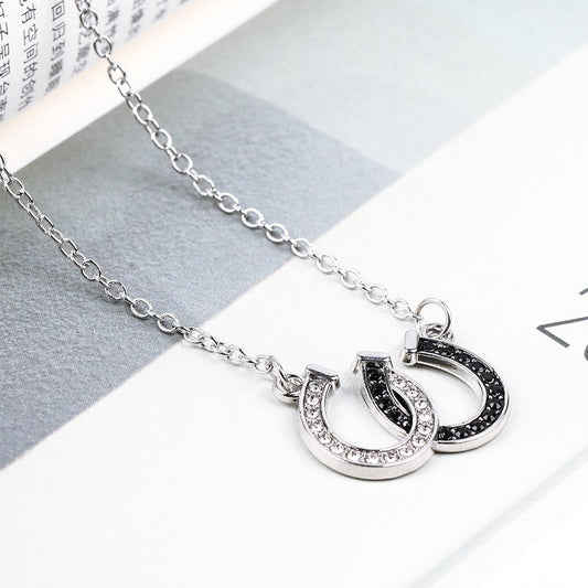 collier pendentif fer à cheval