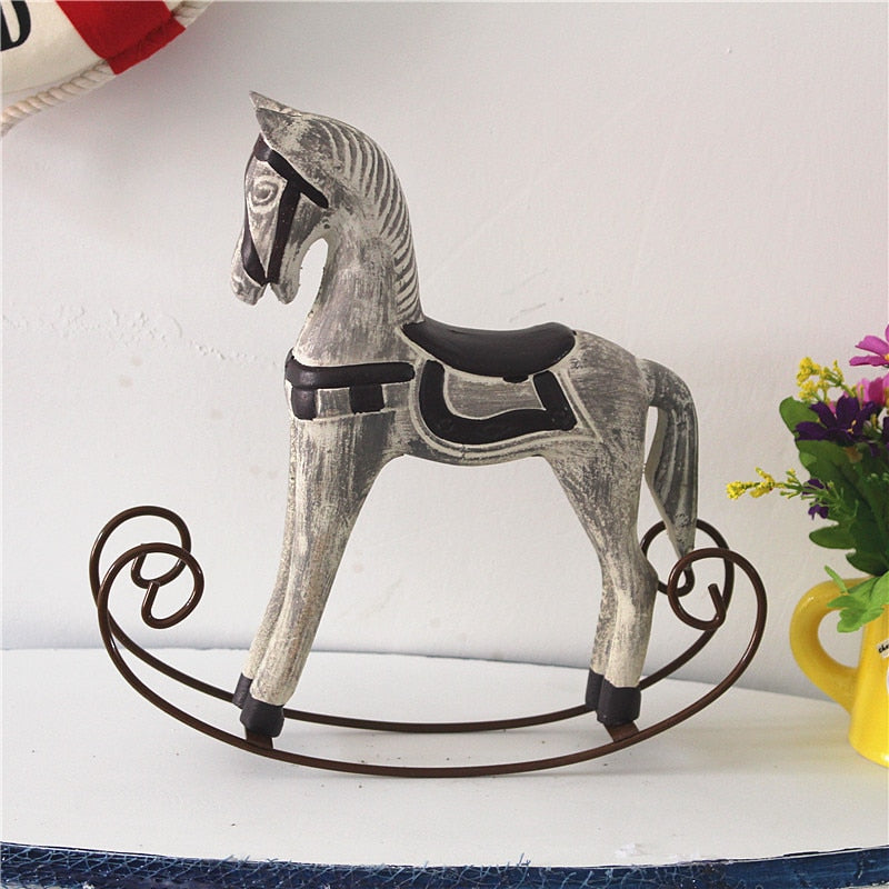 statue de cheval en bois