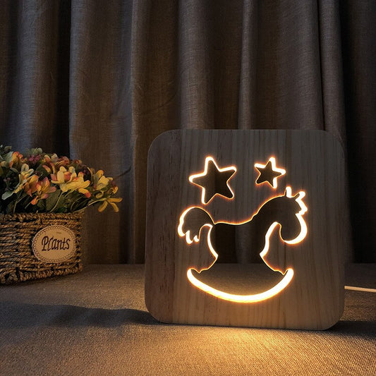 Lampe cheval à bascule en bois